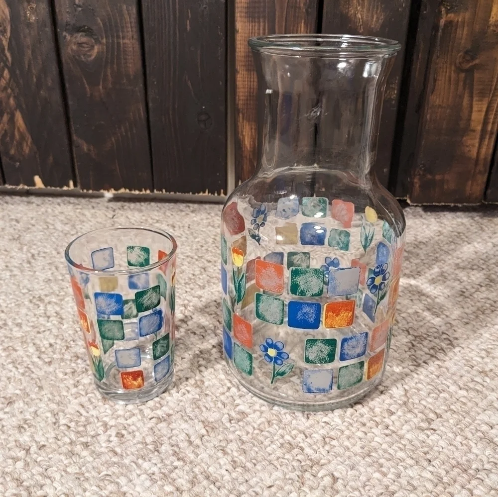 Juice carafe with one glass